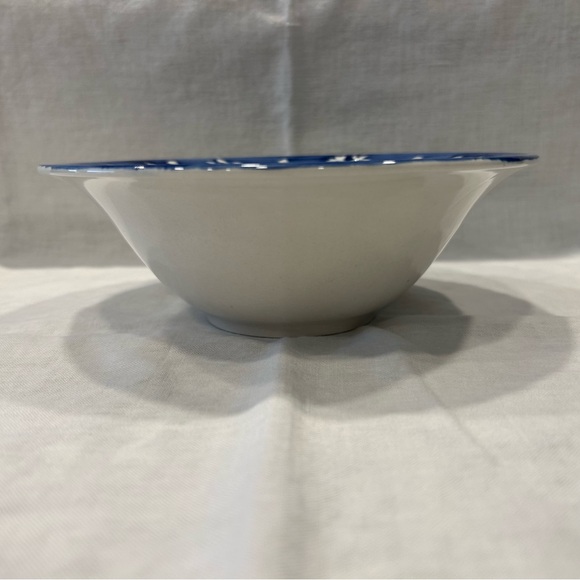 SNOW COUPLE Hand Painted Collection Cereal Bowl Tabletops Unlimited 7 1/4” - Picture 4 of 6